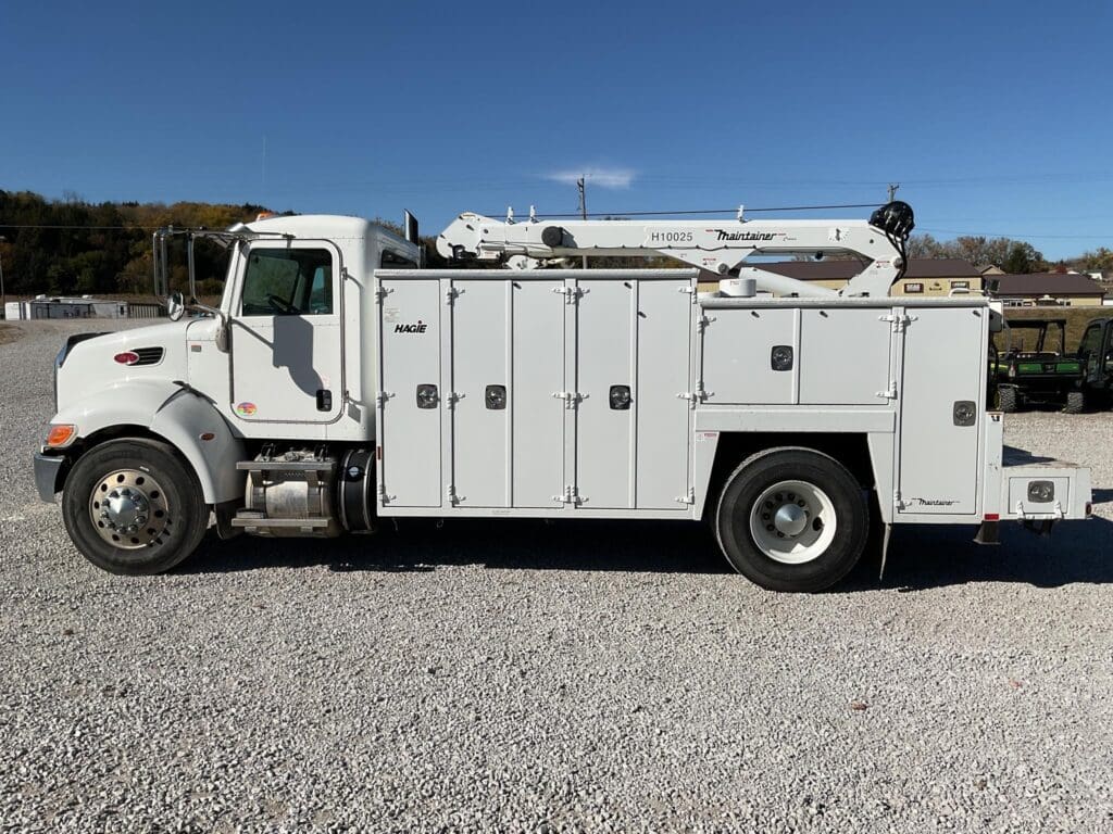 2014 Peterbilt 337
