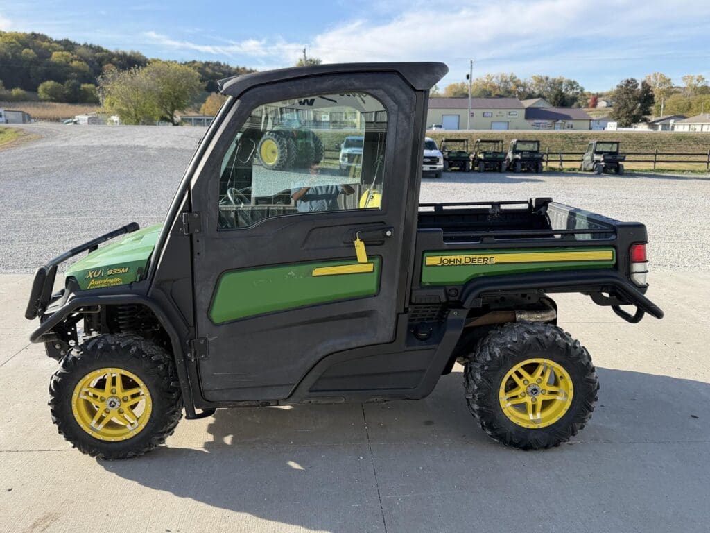 2018 Jd Gator Xuv385m