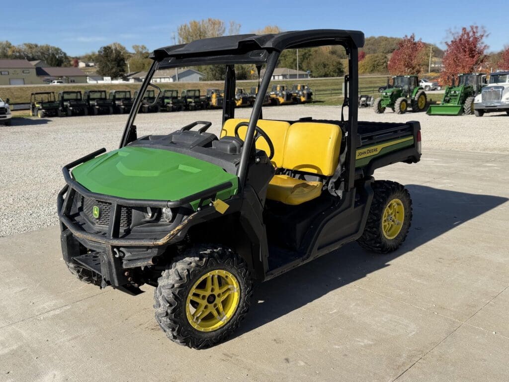 2022 John Deere Xuv835m